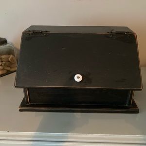 Reproduction antique bread box - very sweet